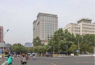 普陀区夹持提升输送机售价